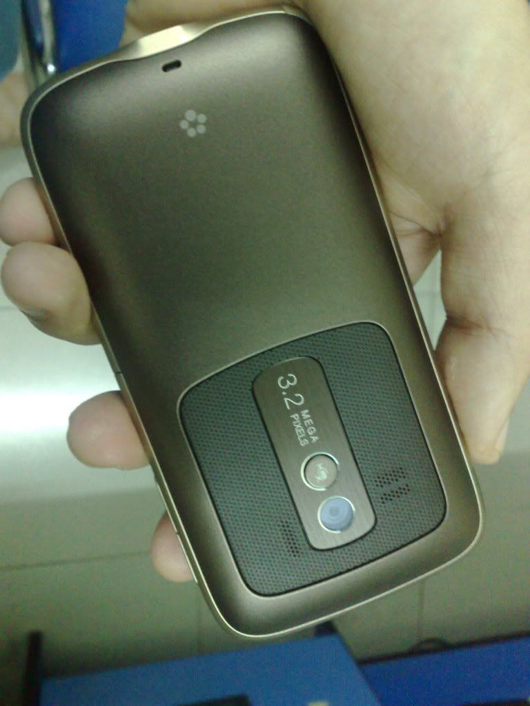 thảo luận về bề ngoài và bên trong của HTC touch pro2 của T-mobile và verizon - 2